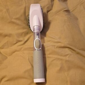 Norwex Cleaning Brush with White and Gray Accents‎